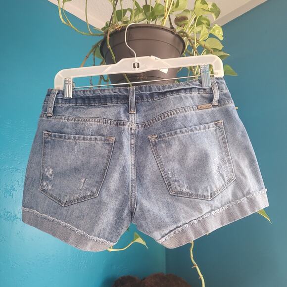 KanCan Blue Frayed and Distressed Jean Shorts Size Small - Picture 2 of 5